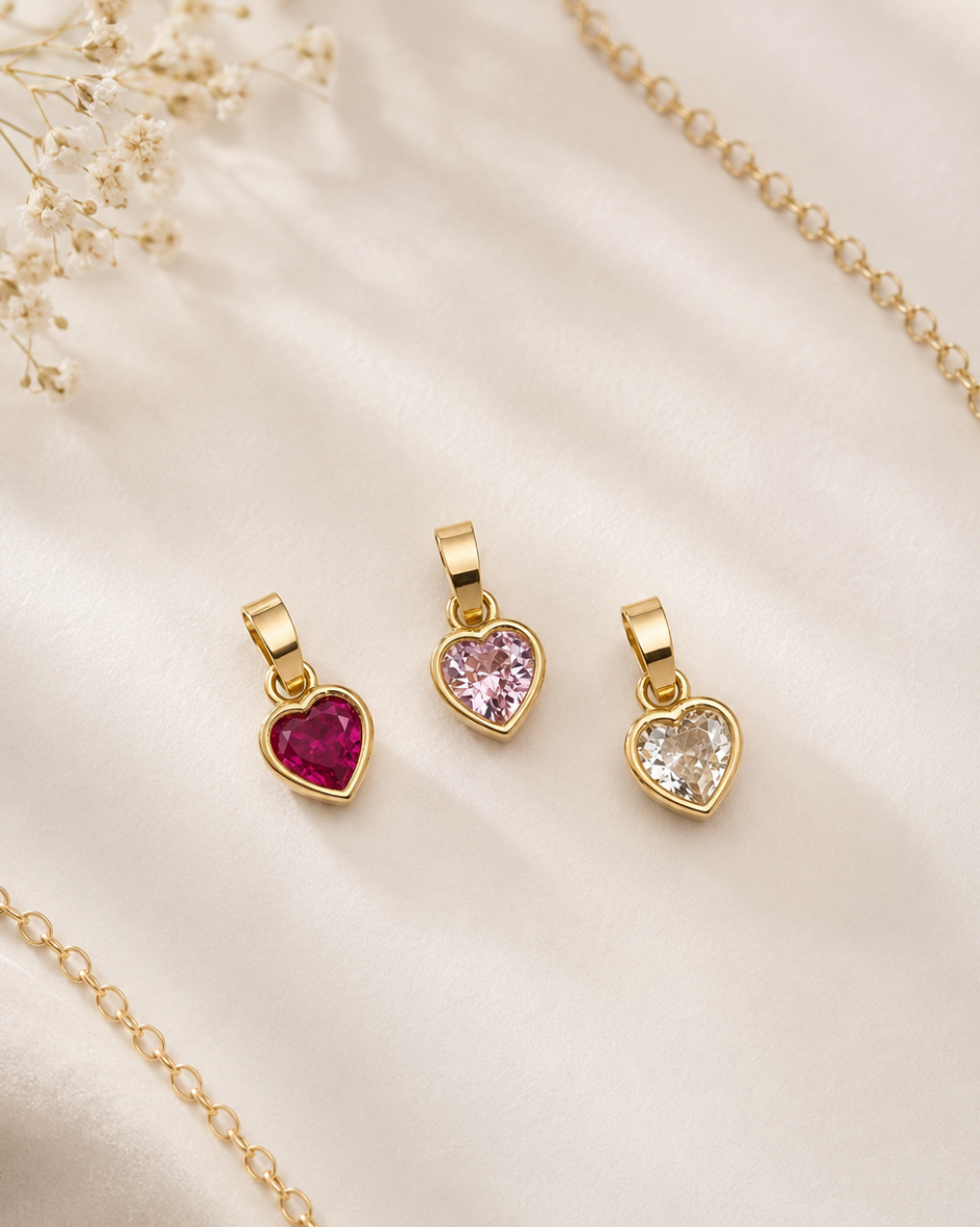 Dije Corazón con Zirconia Rosa en Oro Amarillo 10K