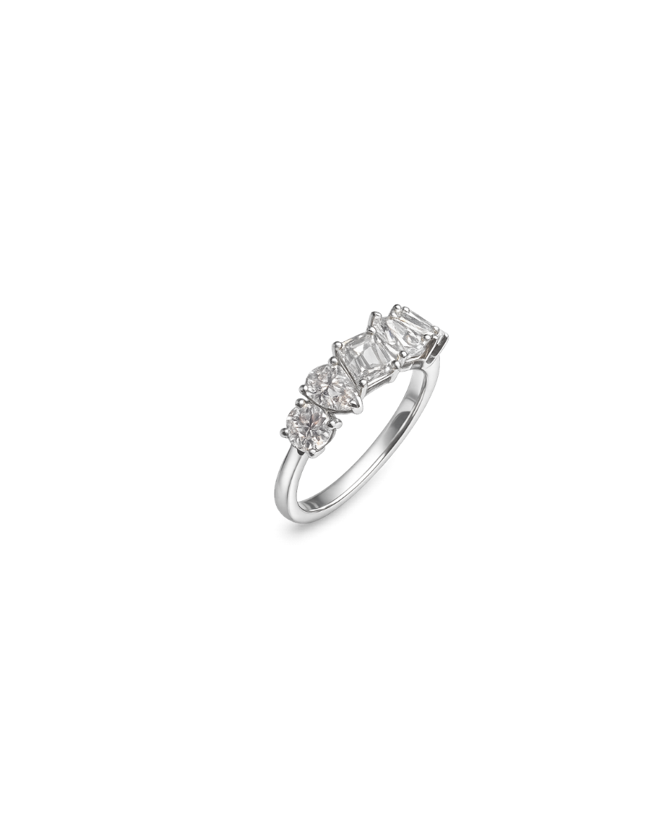 Anillo Oro Blanco 14K con Diamantes de Laboratorio 2.65 CTW