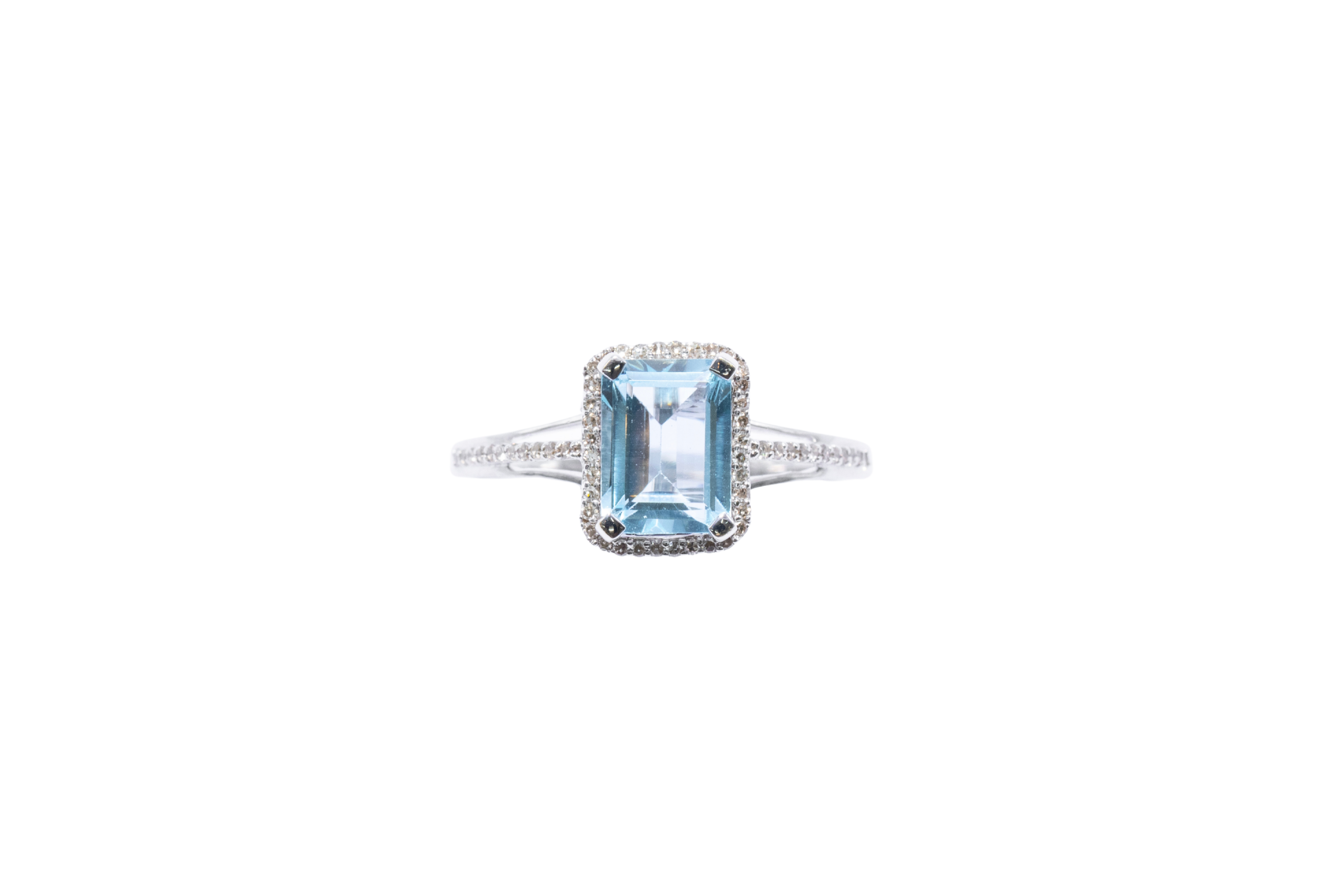 ANILLO TOPACIO CORTE ESMERALDA
