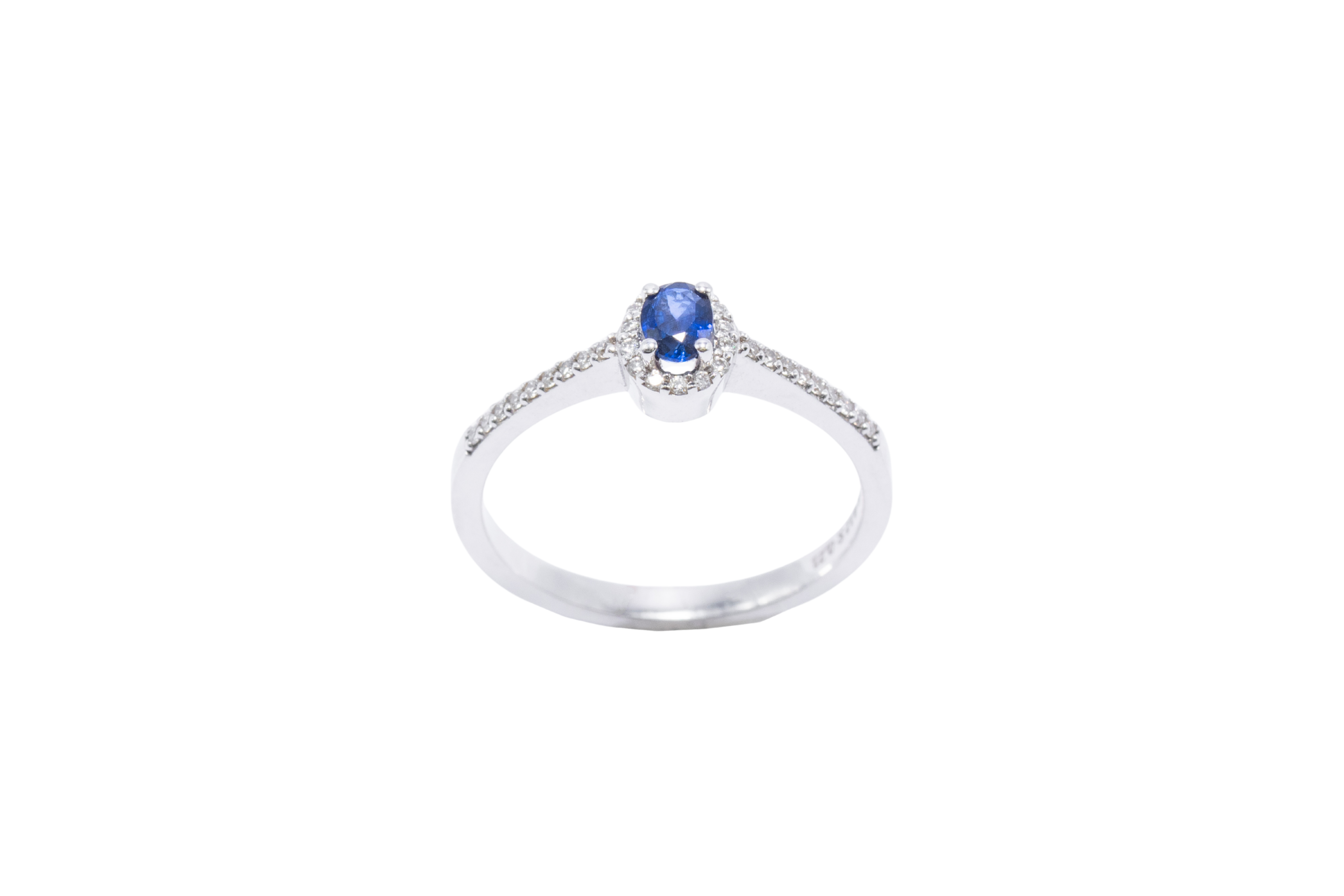 ANILLO ZAFIRO HALO DIAMANTES