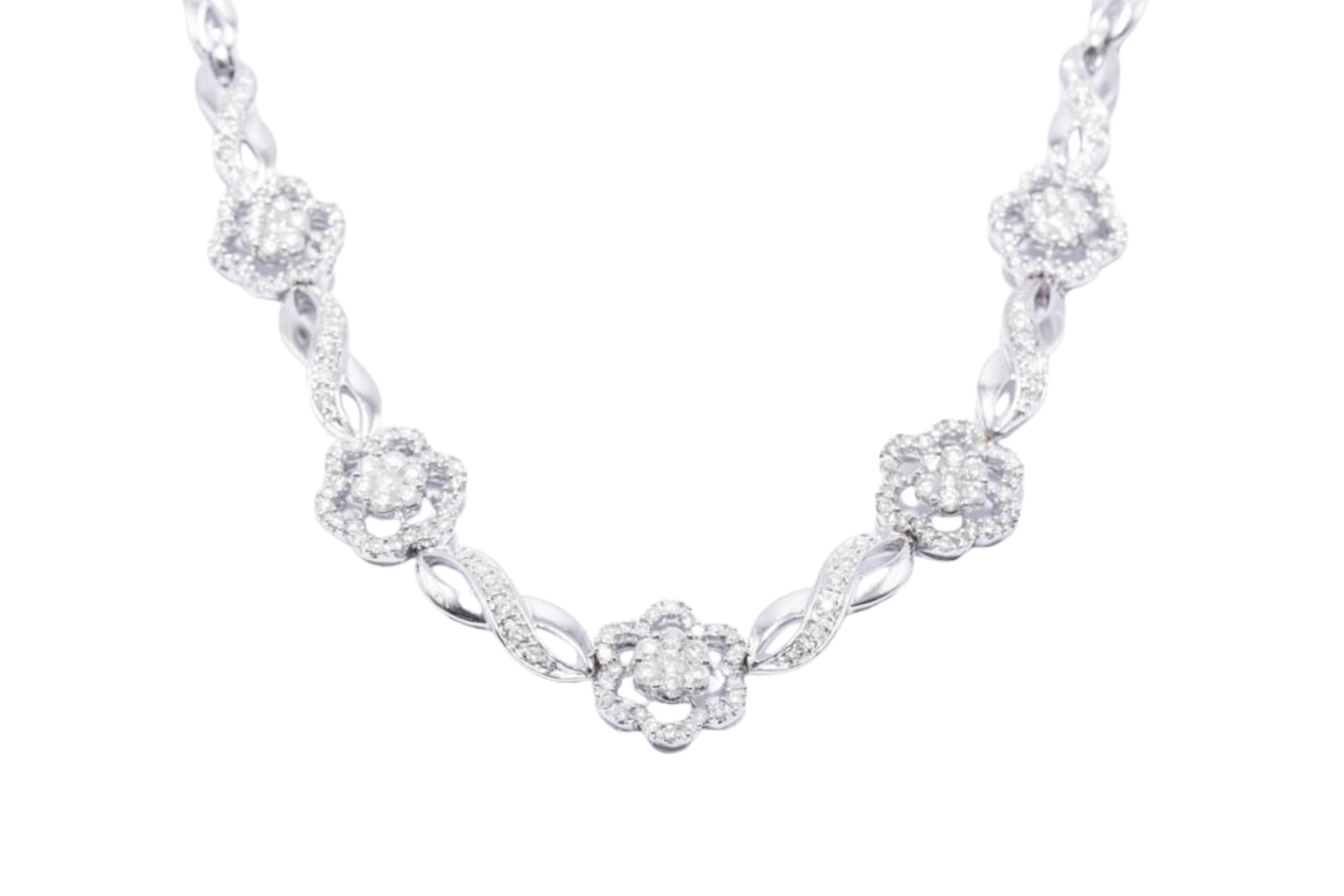 COLLAR FLORES DIAMANTE
