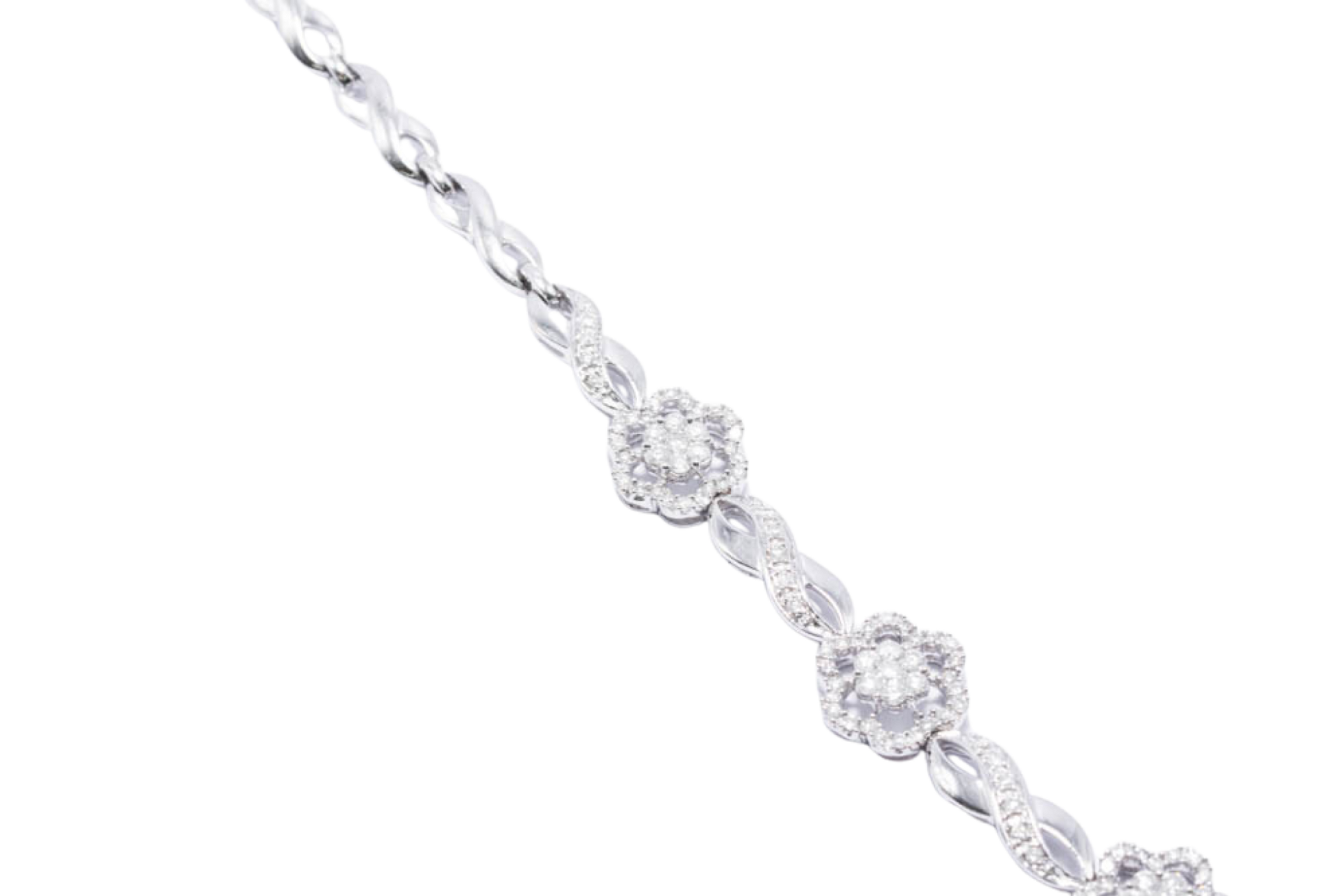 COLLAR FLORES DIAMANTE