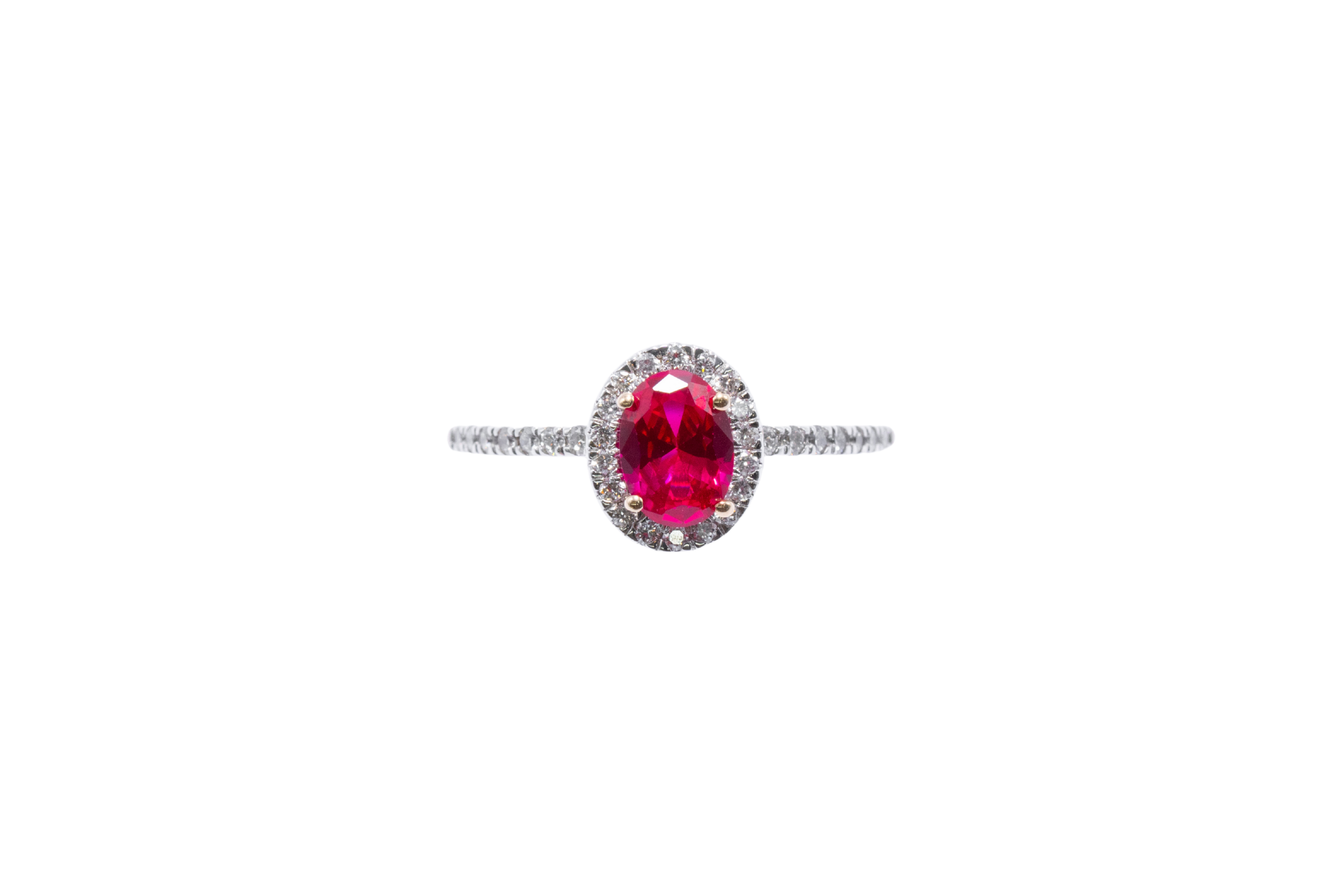 ANILLO RUBY CORTE OVAL