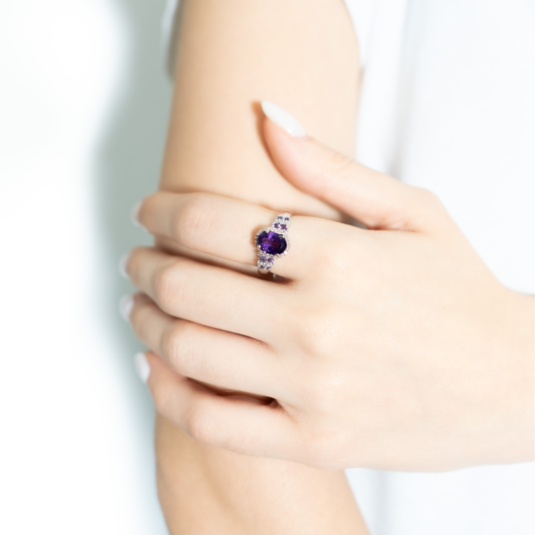 ANILLO AMATISTA OVAL TIRA