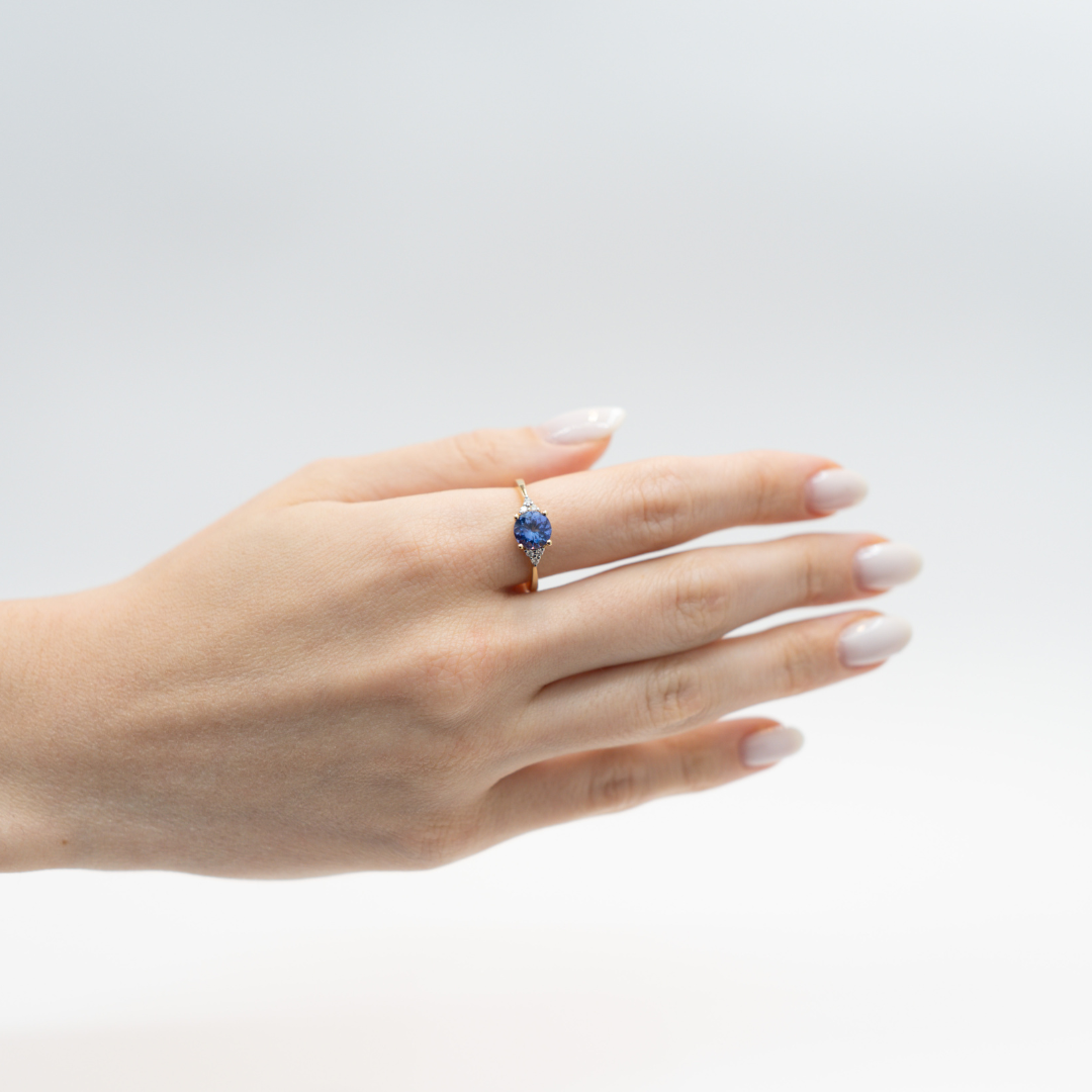 ANILLO TANZANITA Y DIAMANTE