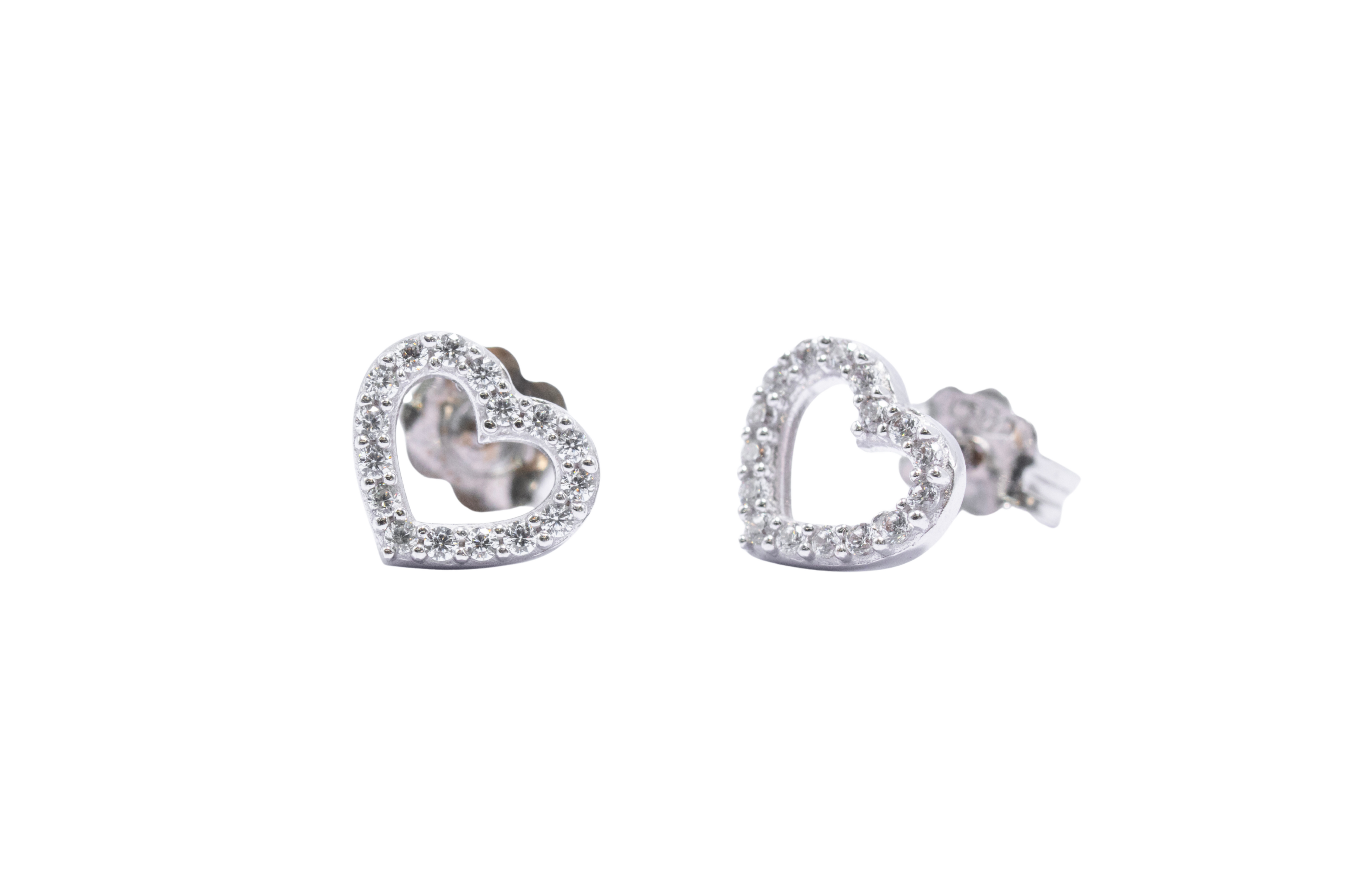 ARETES CORAZON PAVE